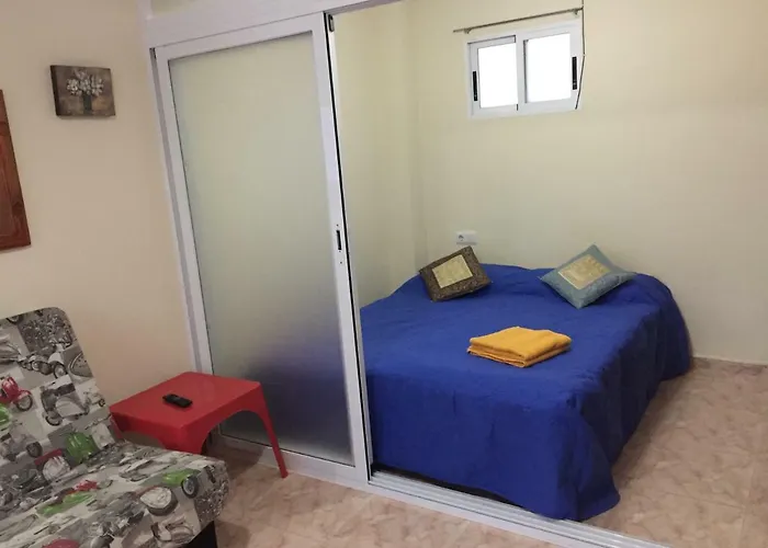 Gerona Playmon Virginia Apartment